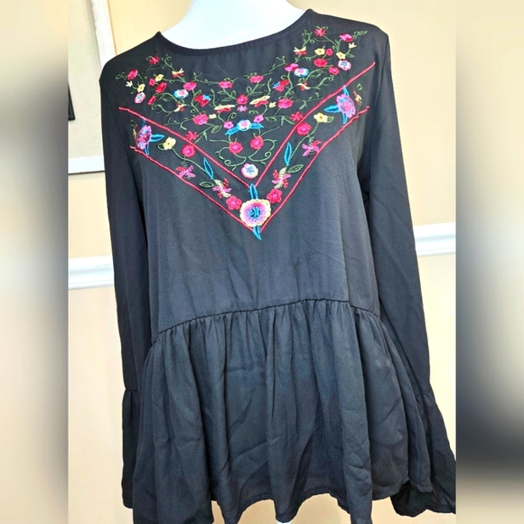 TIME Embroidered Black Women's Top Size L - Picture 1 of 13